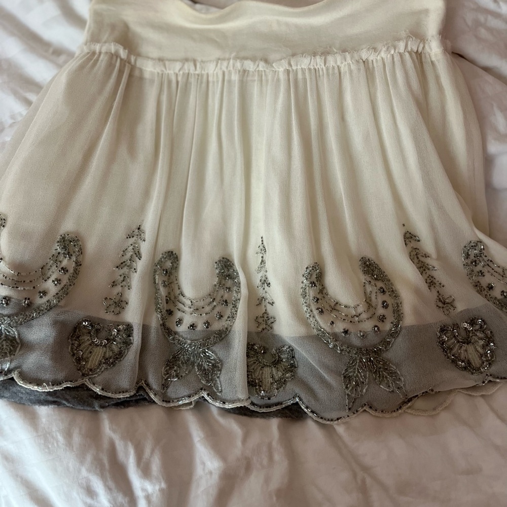 FREE PEOPLE BEADED MINI SKIRT SCALLOPED
HEM WOMEN SIZE MEDIUM - Picture 16 of 16